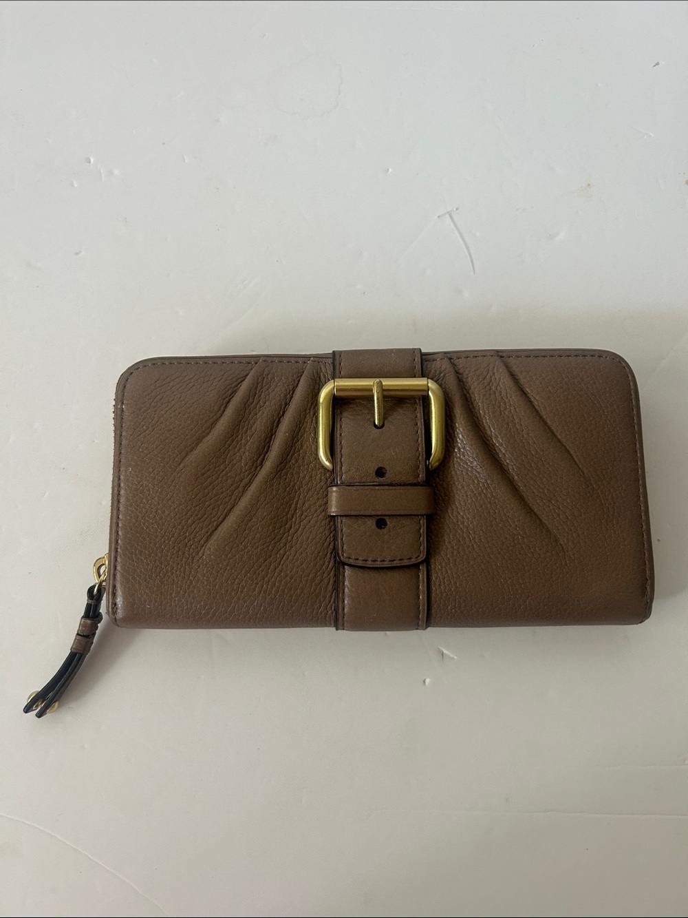 Coach Taupe Pebbled Leather Zip Wallet with Gold Buckle Excellent Condition